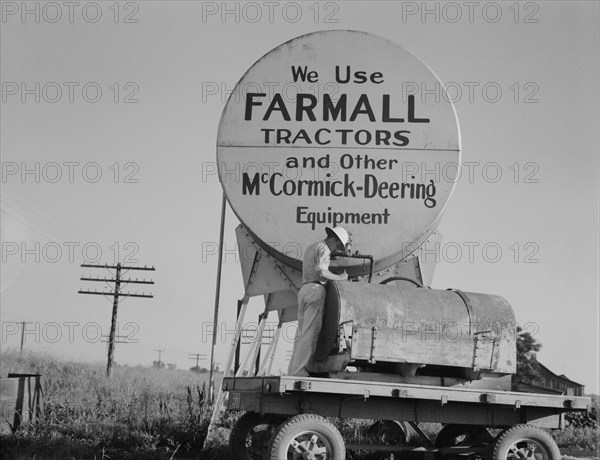 Fuel station on the Aldridge Plantation, Mississippi, 1937. Creator: Dorothea Lange.