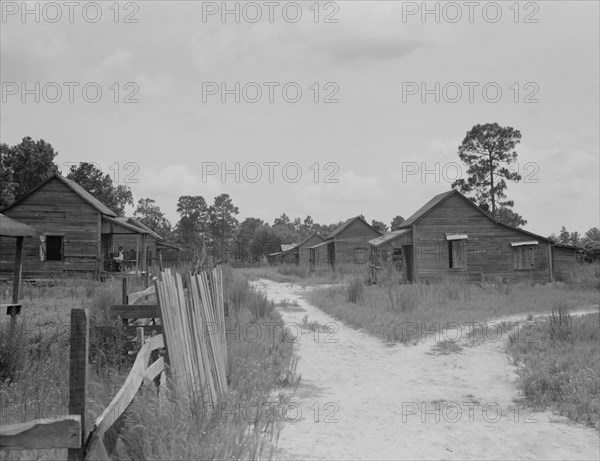 Careyville, northern Florida, 1937. Creator: Dorothea Lange.