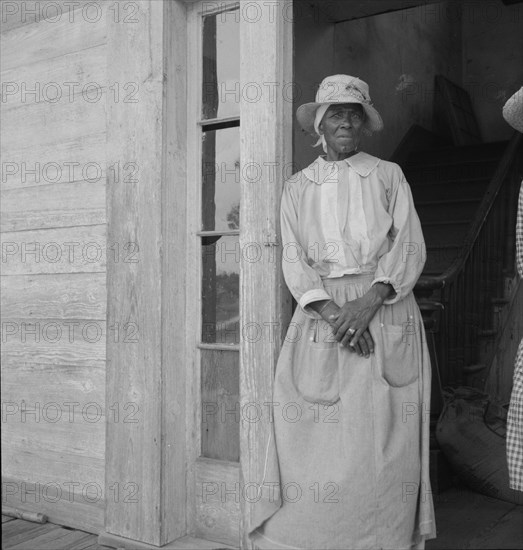 Old Negress of Greene County, Georgia, 1937. Creator: Dorothea Lange.