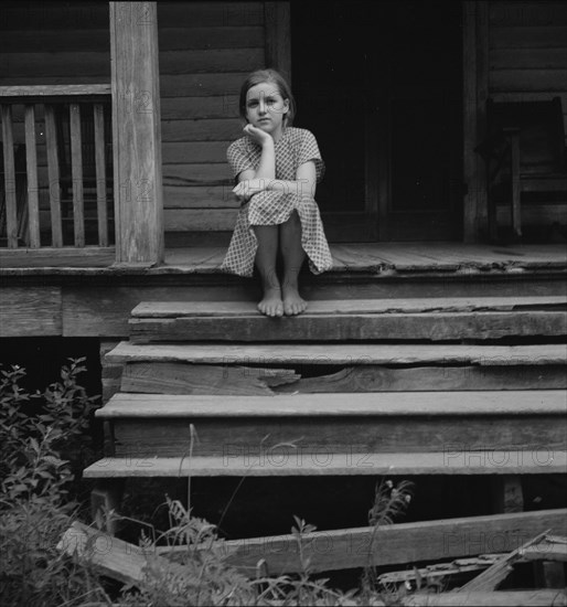 What was once the "Big House" is now occupied by a family, Greene County, Georgia, 1937. Creator: Dorothea Lange.