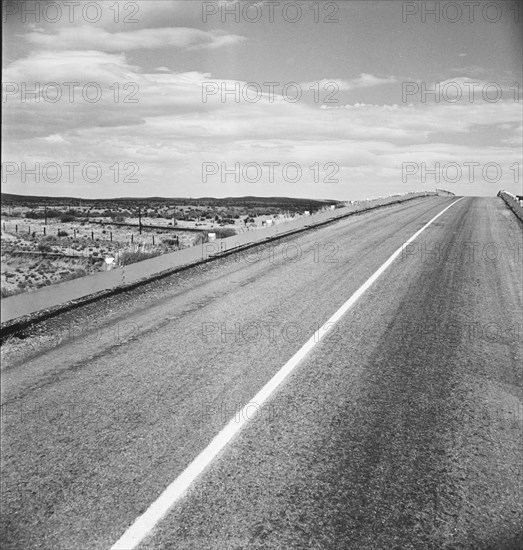 Southern New Mexico toward El Paso, Texas, 1938. Creator: Dorothea Lange.