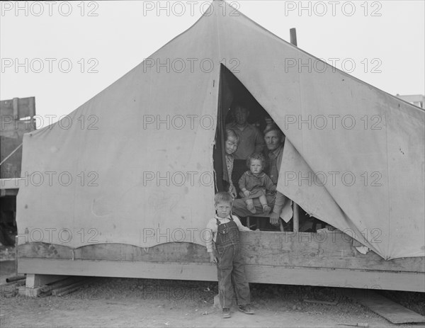 In Farm Security Administration (FSA) migratory labor camp, Brawley, Imperial Valley, 1939. Creator: Dorothea Lange.