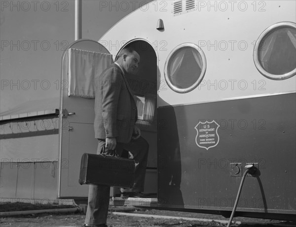 The doctor arrives in camp by previous appointment..., FSA, Merrill, Klamath County, Oregon, 1939. Creator: Dorothea Lange.