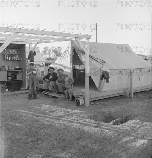 Farm Security Administration (FSA) migratory labor camp, Brawley, Imperial County, California, 1939. Creator: Dorothea Lange.