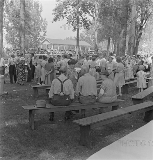 California Day, picnic in town park on the Rogue River, 1939. Creator: Dorothea Lange.