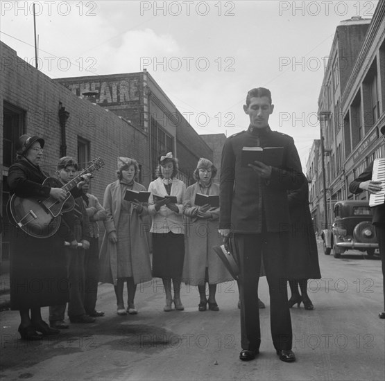 At Minna Street the army forms a semi-circle..., Salvation Army, San Francisco, CA, 1939. Creator: Dorothea Lange.