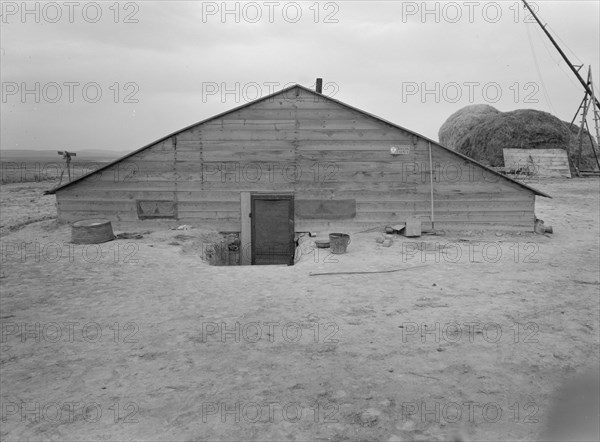 Home of Free family who had lived in Beaver..., Dead Ox Flat, Malheur County, Oregon, 1939 Creator: Dorothea Lange.