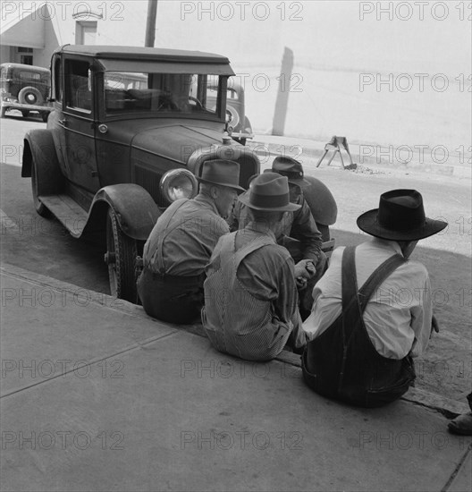 Williamette Valley hop farmers in town hold their political forum on..., Independence, Oregon, 1939. Creator: Dorothea Lange.