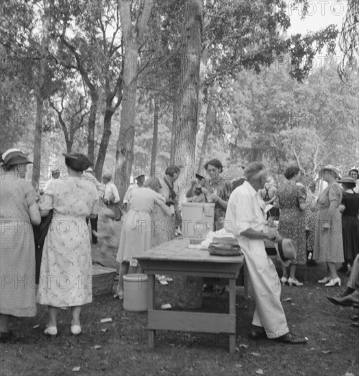 California Day, a picnic in town park on the Rogue River, Grants Pass, Oregon, 1939. Creator: Dorothea Lange.