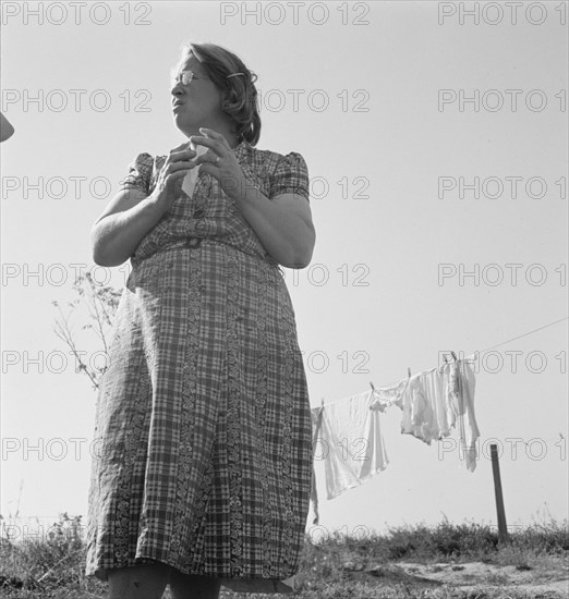 Mrs. Soper tells how it was when they first came. Willow Creek area, Malheur County, Oregon.