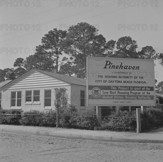 Daytona Beach, Florida. Low rent housing projects for Negroes near Bethune-Cookman College.