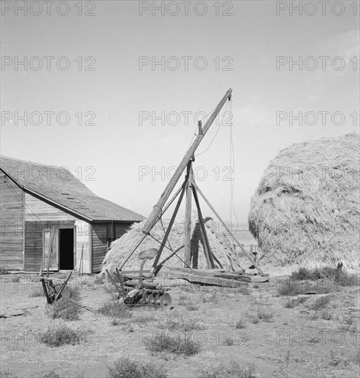 Type of hay derrick characteristic of Oregon landscape. Irrigon, Morrow County, Oregon.