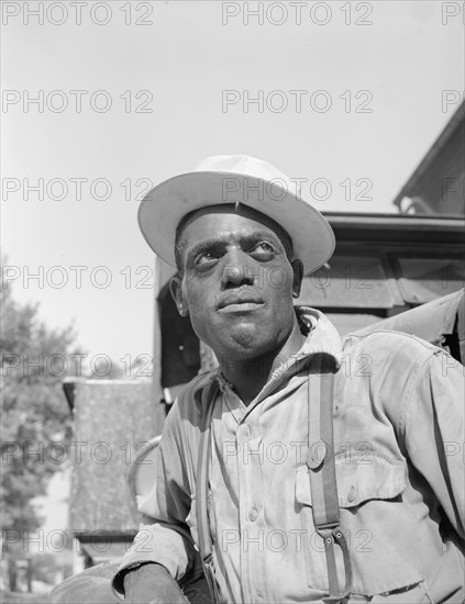 Washington, D.C. Laborer listening to instructions being given by a section foreman.