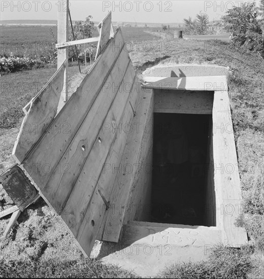 Storage cellar on Botner farm. Nyssa Heights, Malheur County, Oregon.