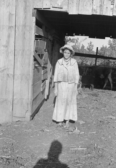 Dora Mae Tengle, sharecropper's daughter, Hale County, Alabama.