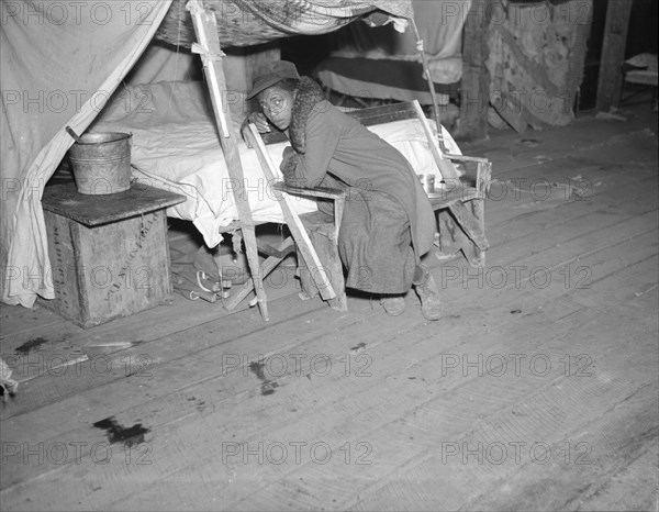 Negro girl in the temporary infirmary. Forrest City, Arkansas.