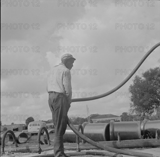 Daytona Beach, Florida. Negro laborer.