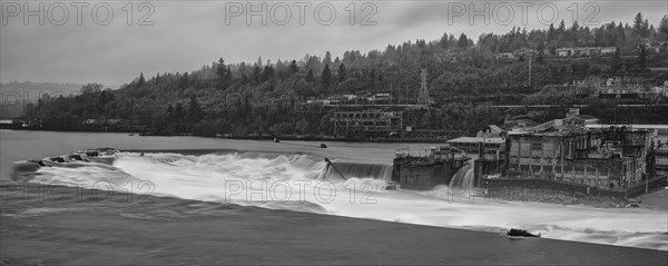 Wilamette Falls.