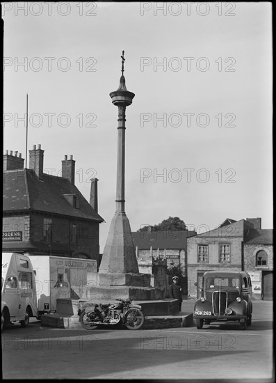 Market Cross, Market Place, Grantham, South Kesteven, Lincolnshire, c1950. Creator: Herbert Felton.