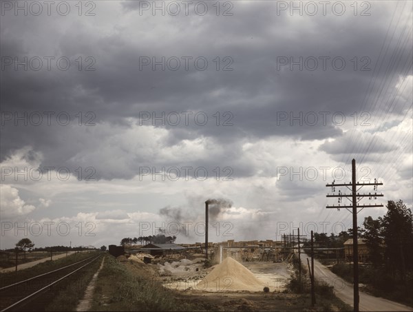 The Greensboro Lumber Co., Greensboro, Ga., 1941. Creator: Jack Delano.