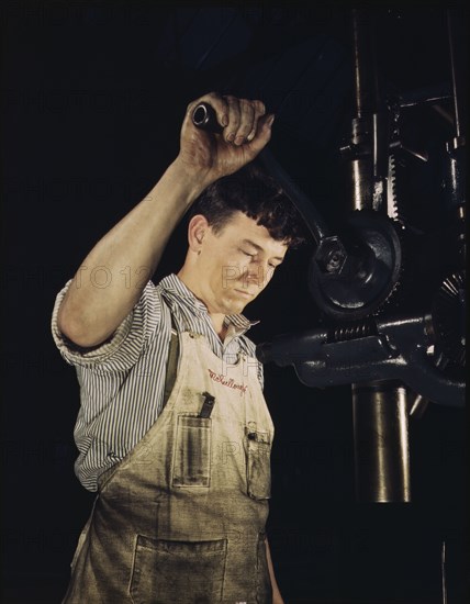 Drill press operator, Allegheny Ludlum Steel[e] Corp., Brackenridge, Pa., 1941?. Creator: Alfred T Palmer.