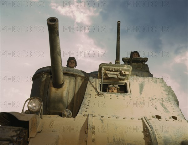 M-3 tanks and crews, Ft. Knox, Ky., 1942. Creator: Alfred T Palmer.