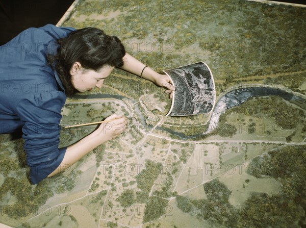 Camouflage class at New York University, where men and women...New York, N.Y. , 1943. Creator: Marjory Collins.