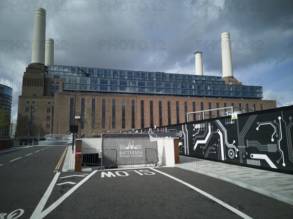 Around Battersea Power Station, London, UK, Oct 2021. Creator: Ethel Davies.