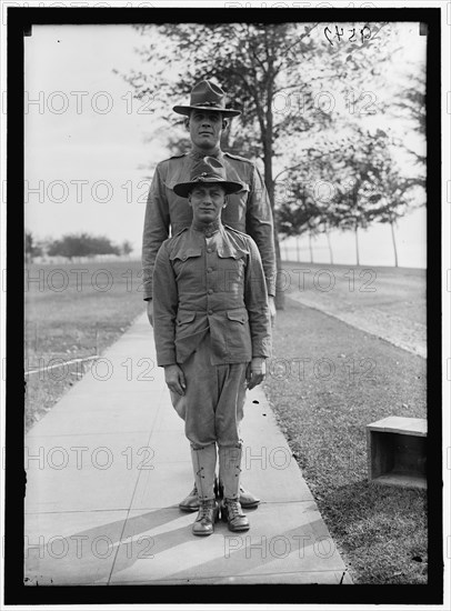 Camp, between 1916 and 1918. US military personnel.