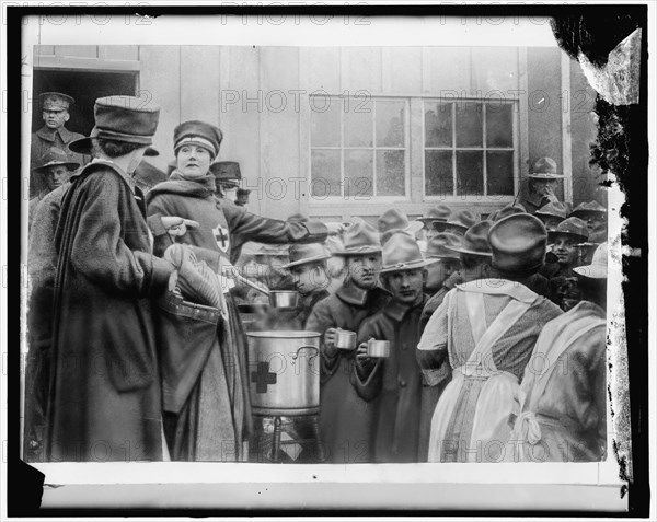 Red Cross, between 1910 and 1920.