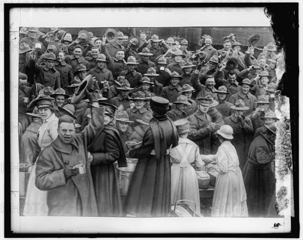 Red Cross, between 1910 and 1920.