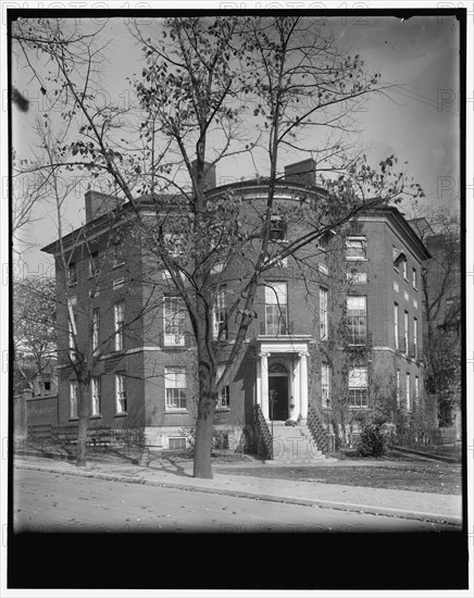 Octagon House, between 1910 and 1920.