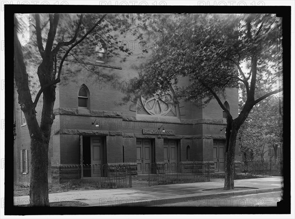 Red Cross annex, between 1916 and 1918.