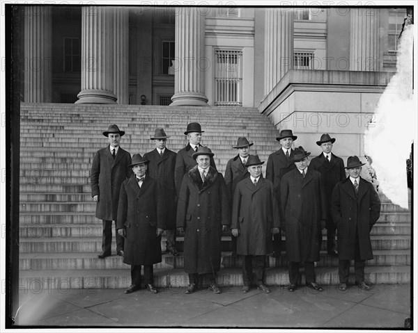 War Savings Committee, between 1910 and 1920.