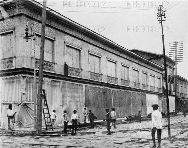 Ecuador - Scenes In Quayaquil, Ecuador, 1912. Creator: Harris & Ewing.