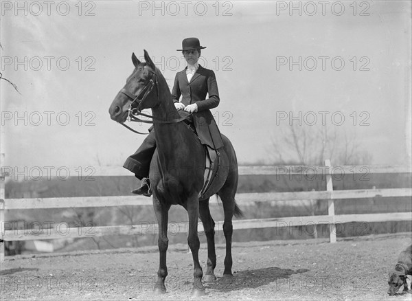 Horse Shows. Miss Harriet T. Wadsworth, 1911.