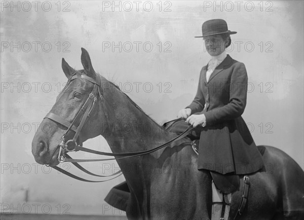 Horse Shows. Miss Harriet T. Wadsworth, 1911.