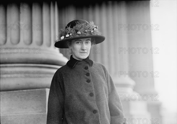 Mary Boland - witness In Archibald Case, 1912. Creator: Harris & Ewing.