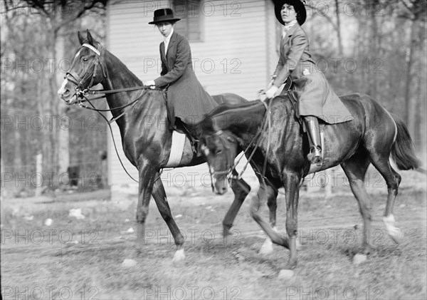 Edgewood Hunt - Miss Bennett; Miss Blackwood, 1912. Creator: Harris & Ewing.