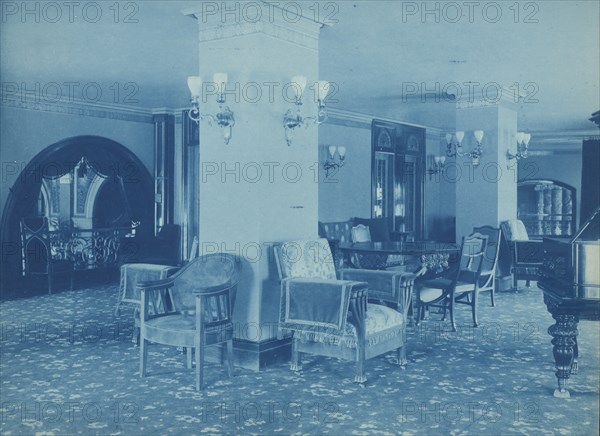 Willard Hotel lounge, between1901 and 1910.