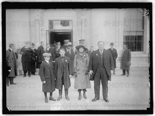 William Howard Taft and family, between 1910 and 1921. Creator: Harris & Ewing.