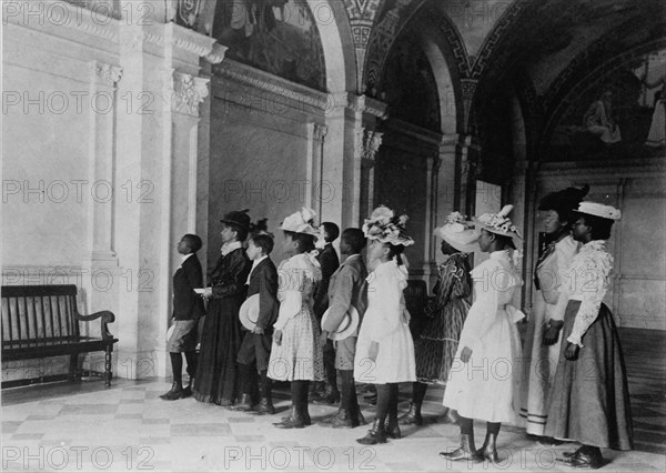 A visit to the Library of Congress, (1899?).