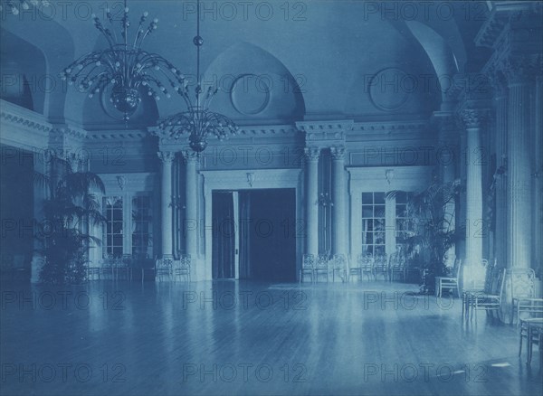 Willard Hotel ballroom, between 1901 and 1910.
