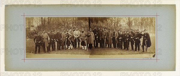 Panorama / group portrait of soldiers, 1870.