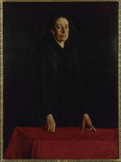 Portrait of Louise Michel (1830-1905), at the podium, 1882.