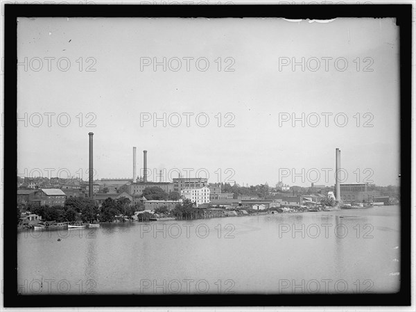 Georgetown waterfront, Washington, D.C., between 1913 and 1917. Creator: Harris & Ewing.