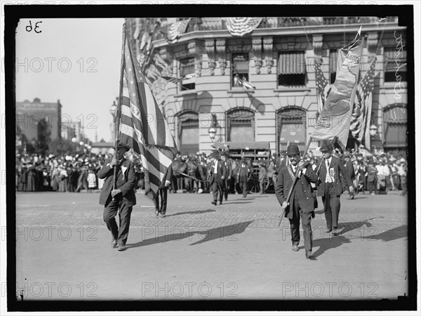 Parade On Pennsylvania Ave - South Dakota Unit, between 1910 and 1921.