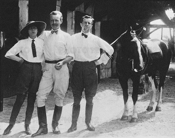 Gabrielle Chanel with Étienne Balsan (center) at Château de Royallieu, 1900s. Private Collection.