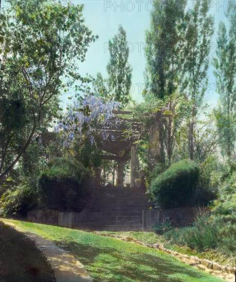 Samuel Hills Taft house, 3329 Morrison Avenue, Clifton, Ohio, 1922. Creator: Frances Benjamin Johnston.