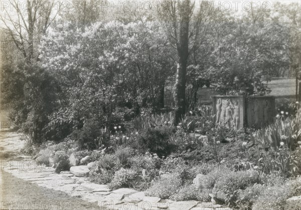 Samuel Hills Taft House, 3329 Morrison Avenue, Clifton, Ohio, 1922. Creator: Frances Benjamin Johnston.